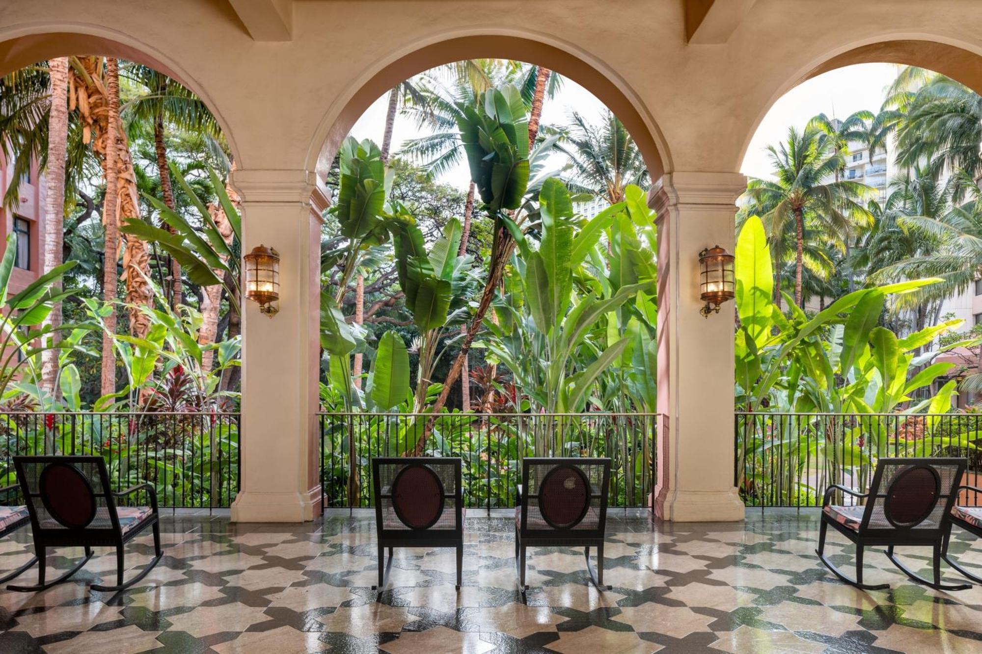 The Royal Hawaiian, A Luxury Collection Resort, Waikiki Гонолулу Экстерьер фото