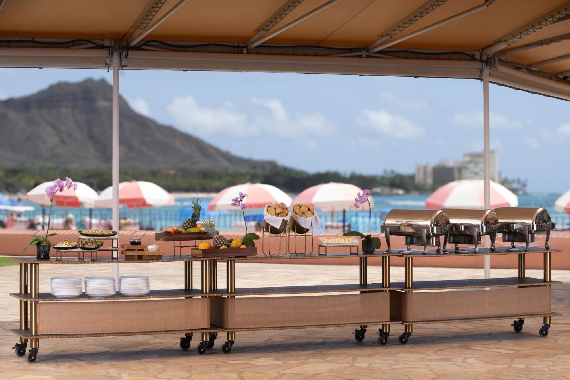 The Royal Hawaiian, A Luxury Collection Resort, Waikiki Гонолулу Экстерьер фото