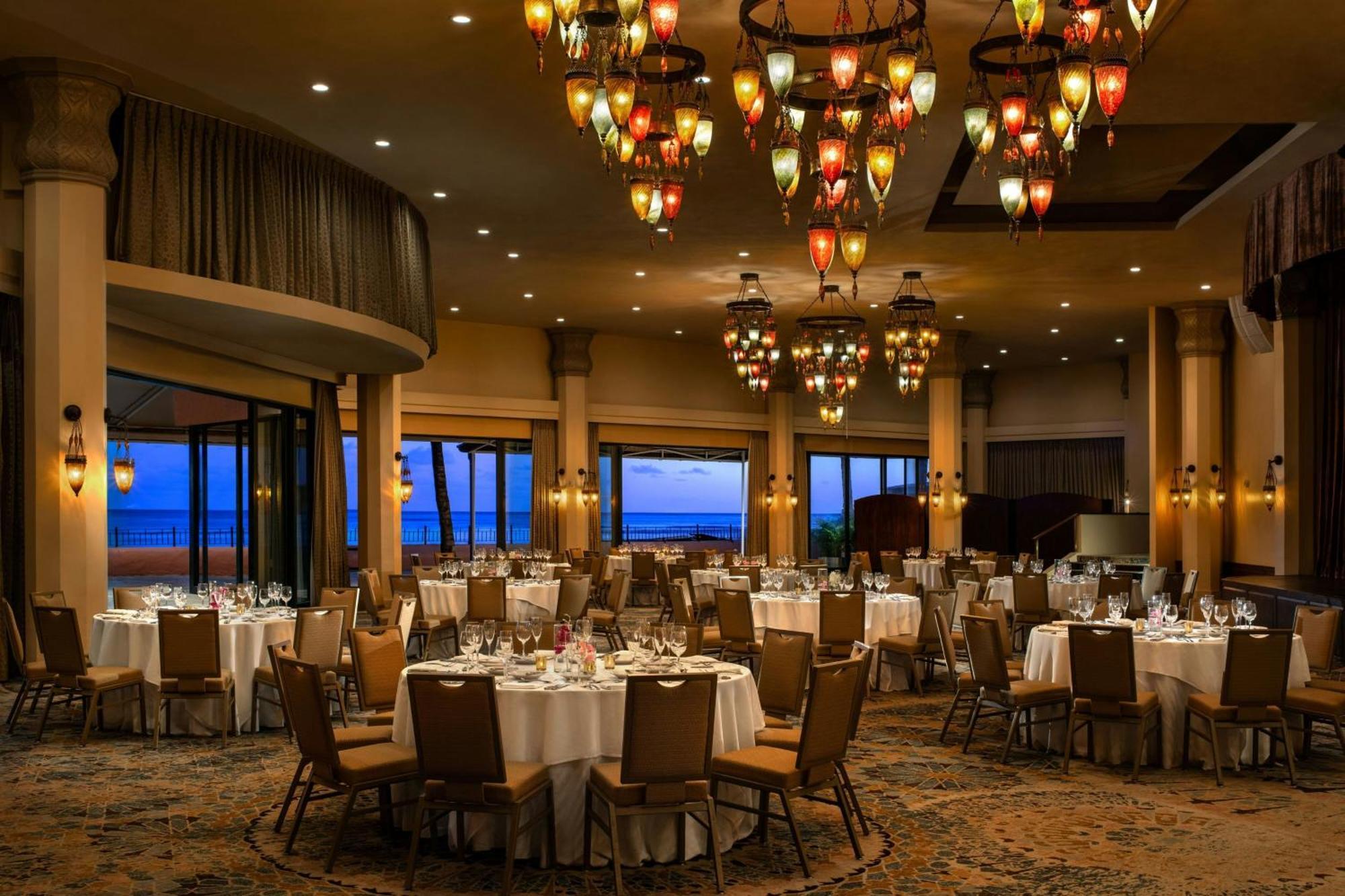 The Royal Hawaiian, A Luxury Collection Resort, Waikiki Гонолулу Экстерьер фото